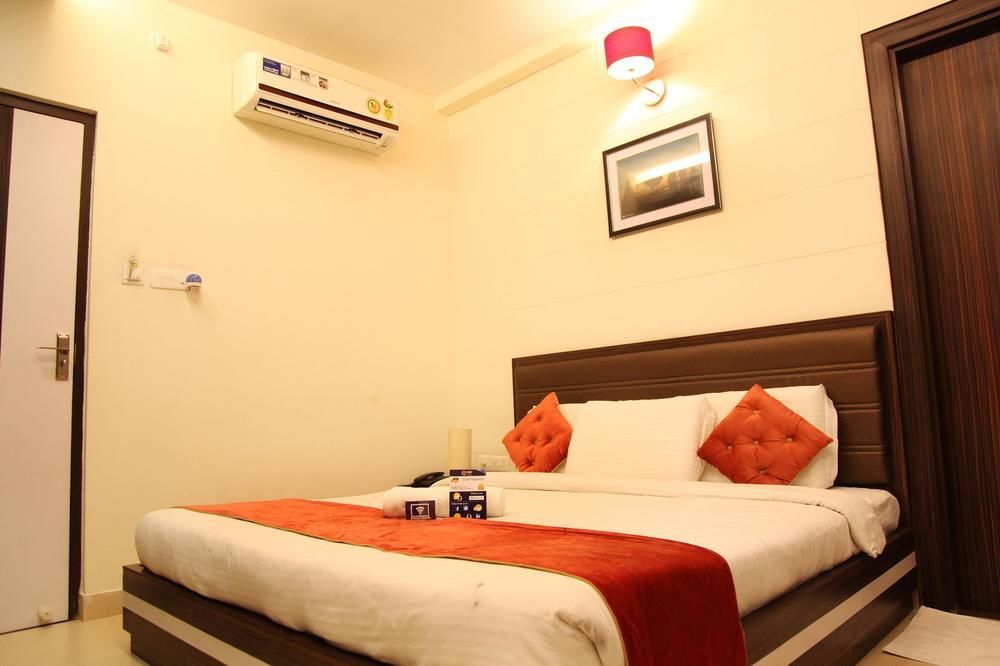 Collection O 45990 Premiere Villa Kakarmatha Ngoại thất bức ảnh