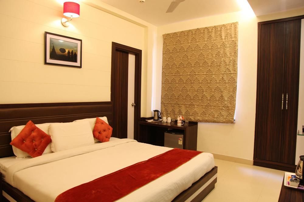 Collection O 45990 Premiere Villa Kakarmatha Ngoại thất bức ảnh