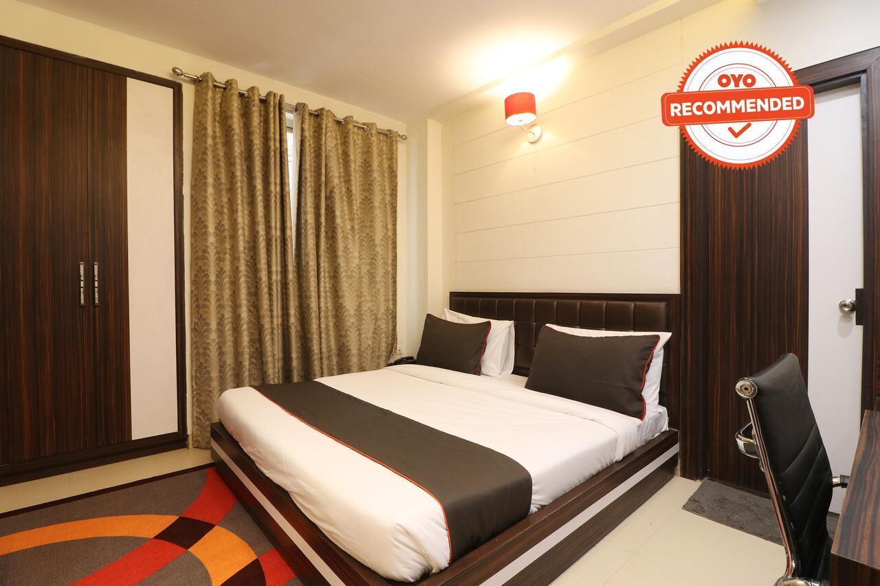 Collection O 45990 Premiere Villa Kakarmatha Ngoại thất bức ảnh