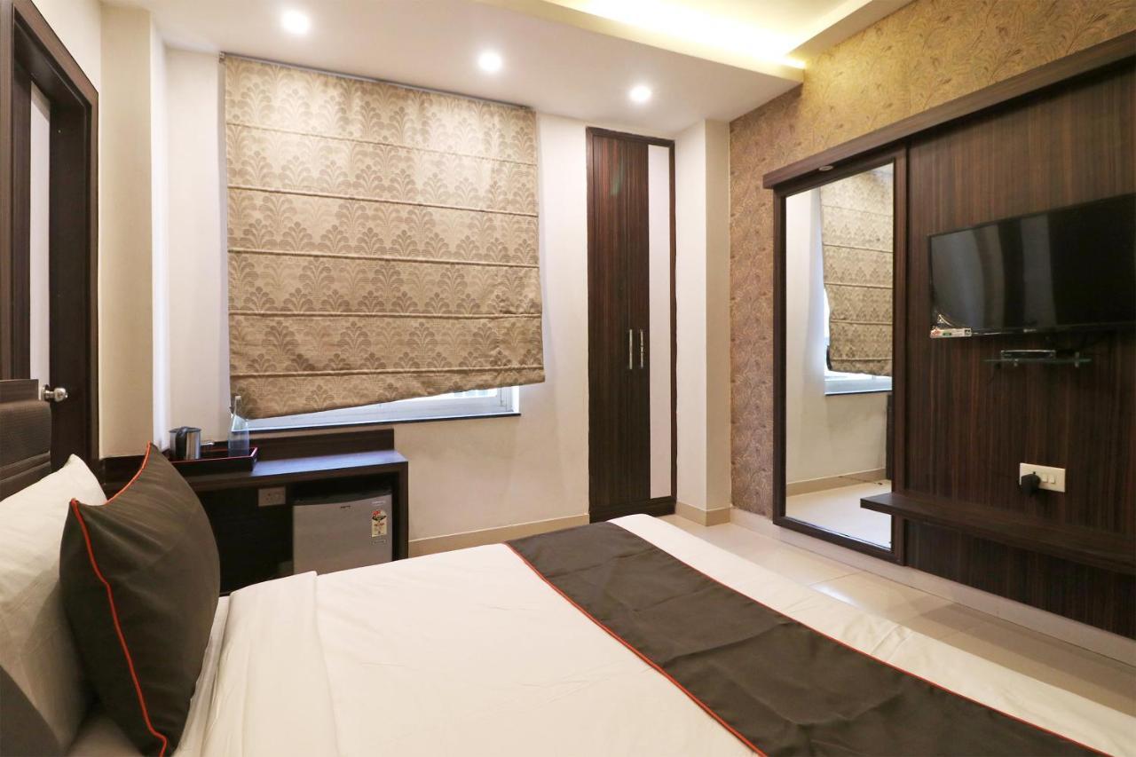 Collection O 45990 Premiere Villa Kakarmatha Ngoại thất bức ảnh